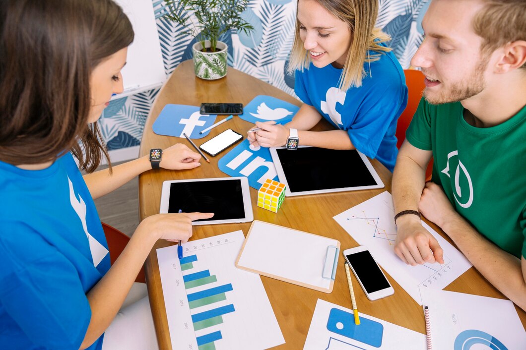 Team brainstorming digital marketing strategies and techniques.
